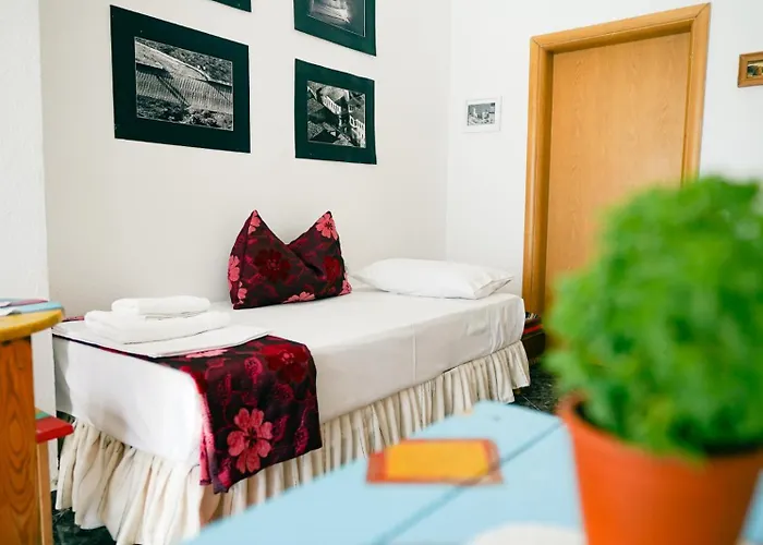 Affittacamere Gjiroart Corner